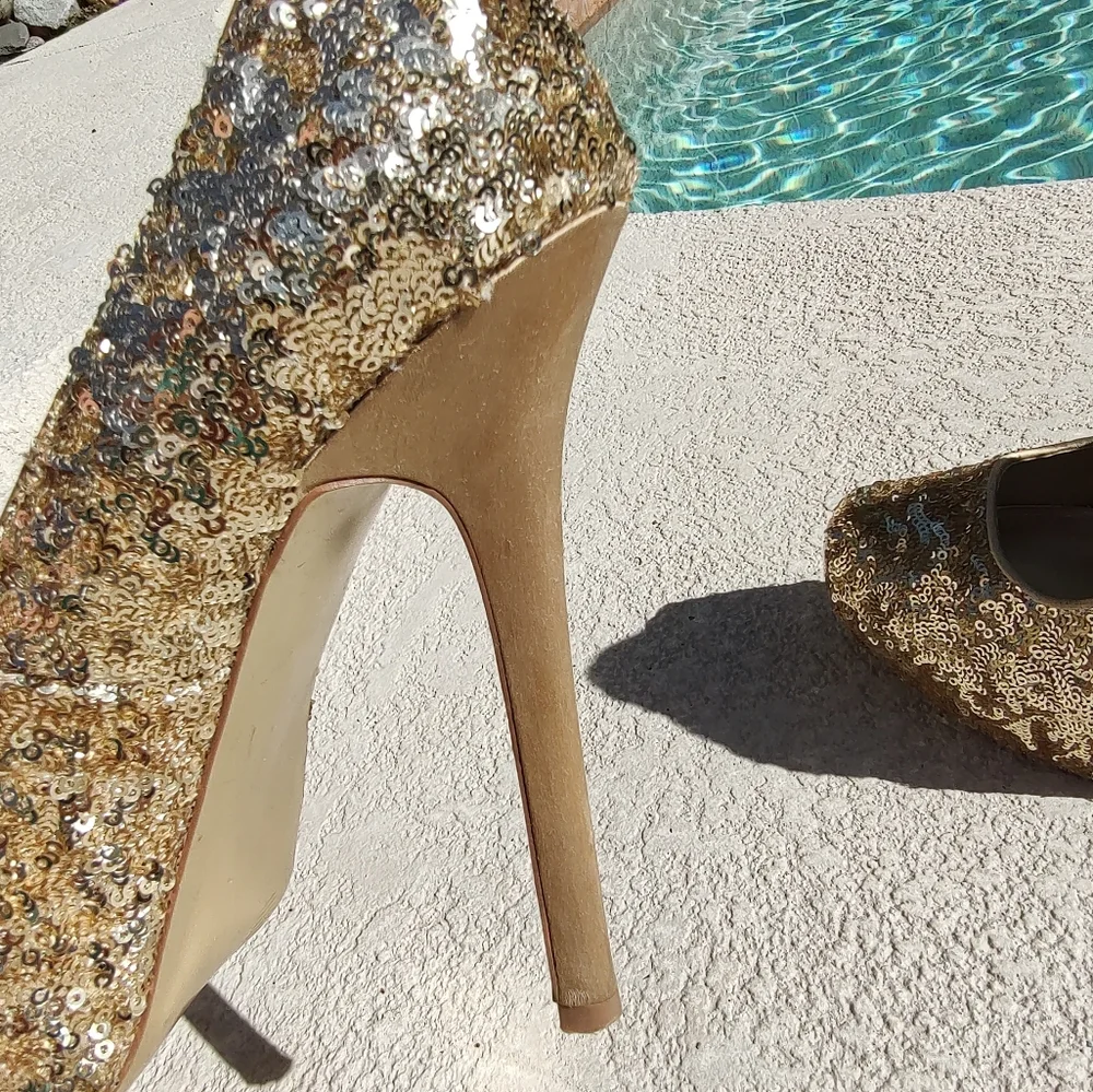 Steve Madden Gold Sequin platform heels - Picture 6 of 16